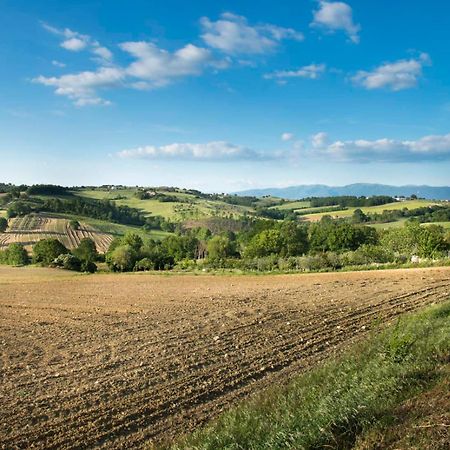 Agriturismo Piano Grande アヴィリアーノ・ウンブロ エクステリア 写真