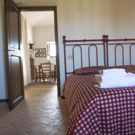 Agriturismo Piano Grande アヴィリアーノ・ウンブロ エクステリア 写真