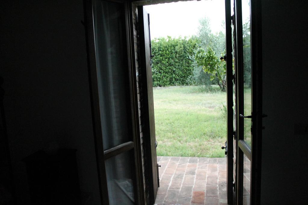 Agriturismo Piano Grande アヴィリアーノ・ウンブロ 部屋 写真