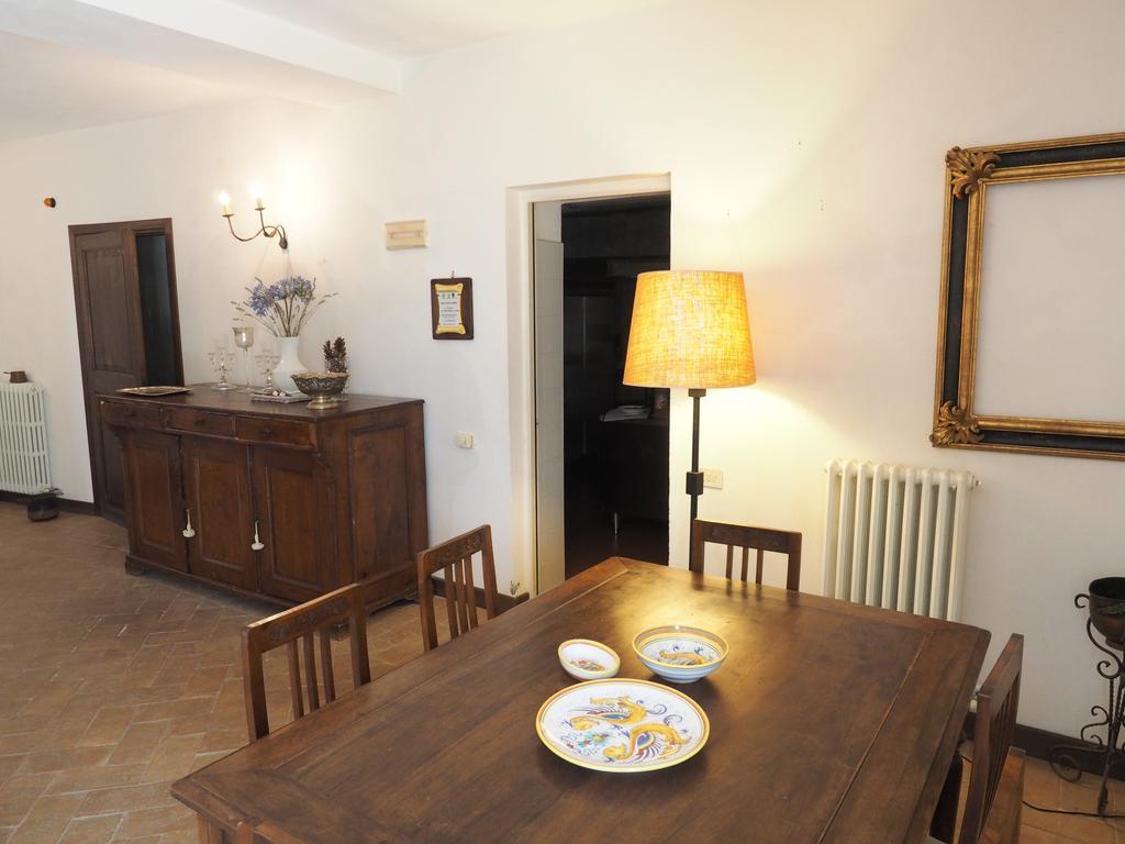Agriturismo Piano Grande アヴィリアーノ・ウンブロ エクステリア 写真